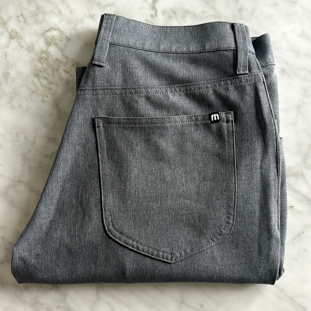 Travis Mathew’s open to close pants